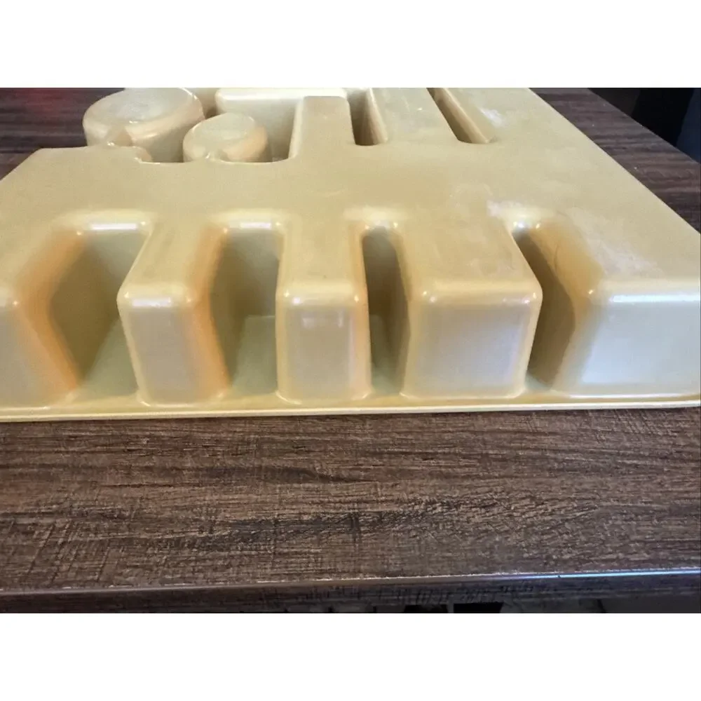 VTG Rubbermaid Golden Yellow Utensil Flatware Silverware Tray Drawer Organizer